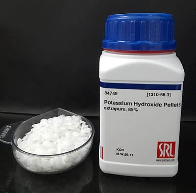 Potassium Hydroxide 500gm Pellets extrapure, 85% SRL