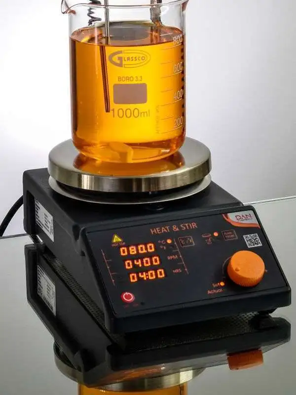 Magnetic Stirrer with Hotplate 145mm Dia Digital DAN